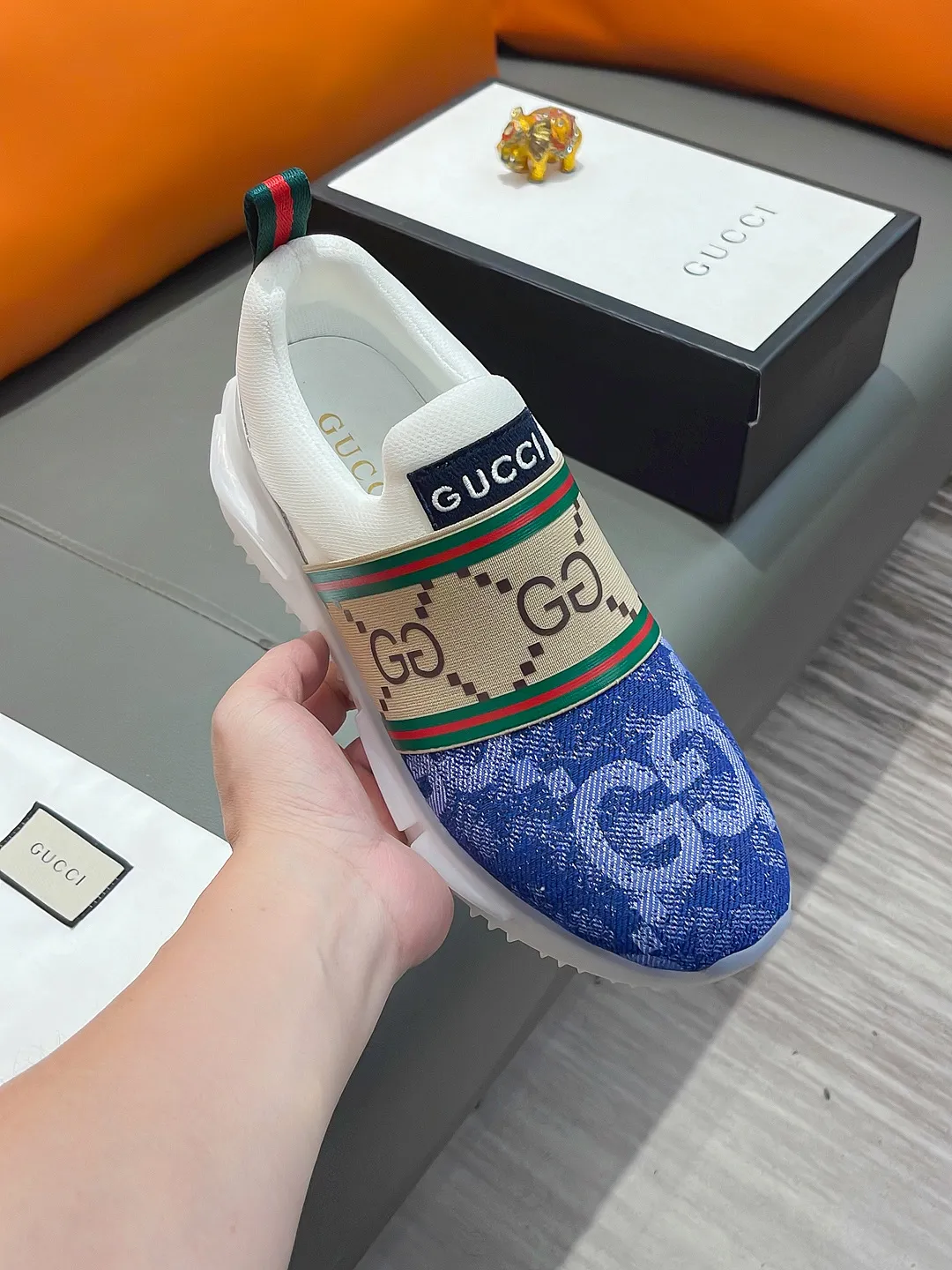 Men's shoes GUCCI "Gucci" P440 Regular size: 38-44 (casual shoes) Product materials: Selected cowhide upper, soft sheepskin feet; original factory special outsole.